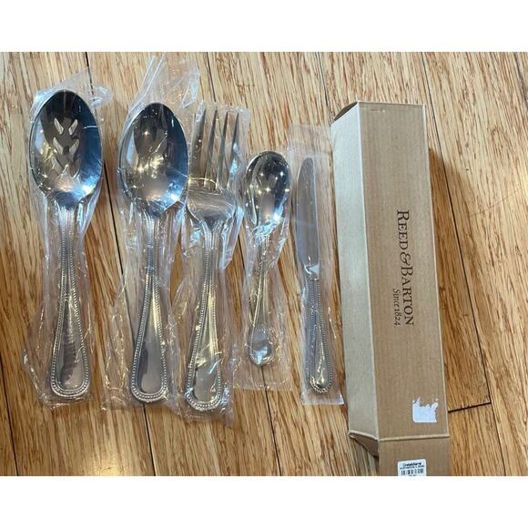 Reed & Barton GRAND HOTEL II New Stainless 18/10 Silverware Hostess Set 5 Piece - Picture 1 of 4